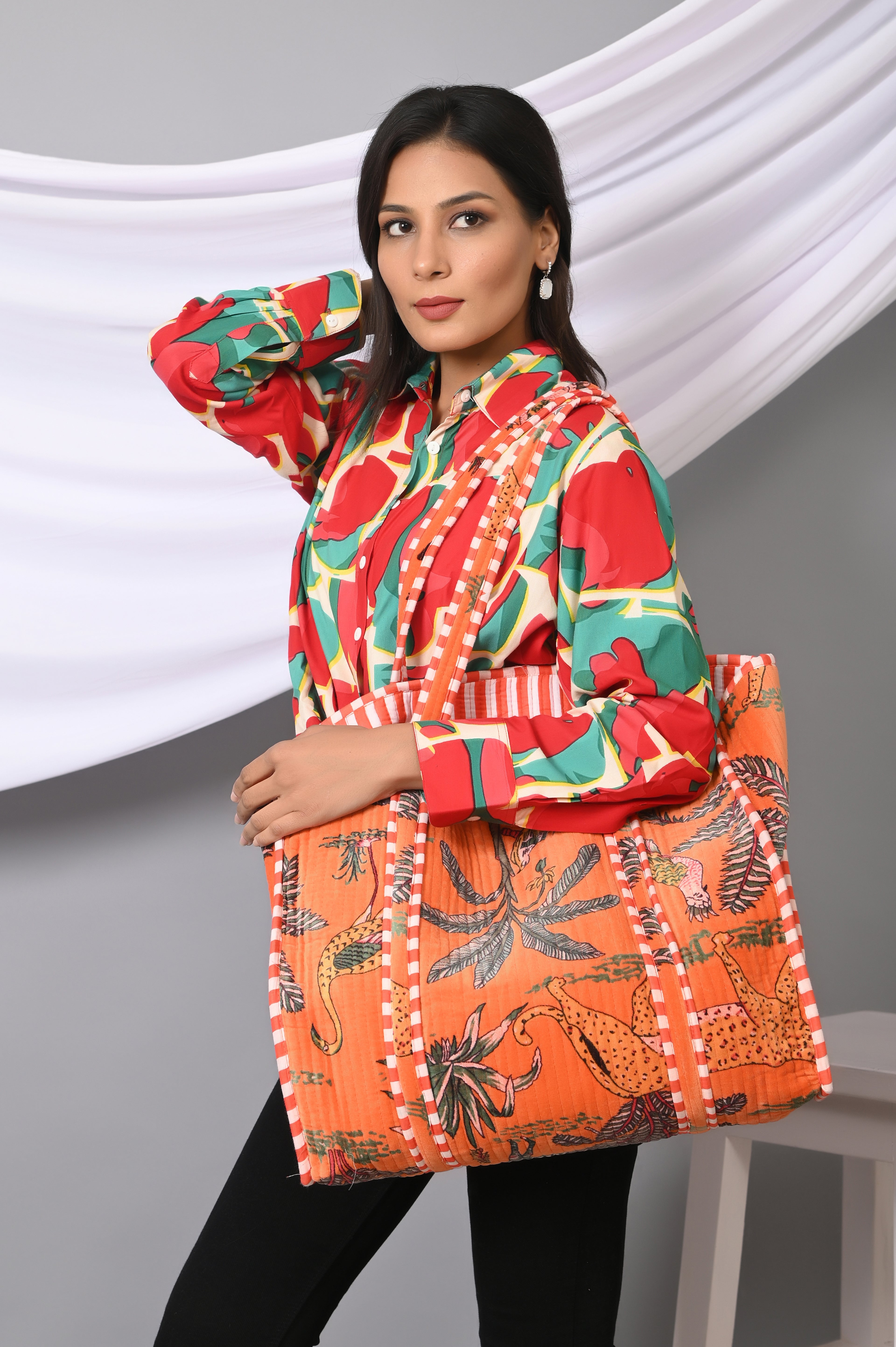 The Jungle Tote in Velvet