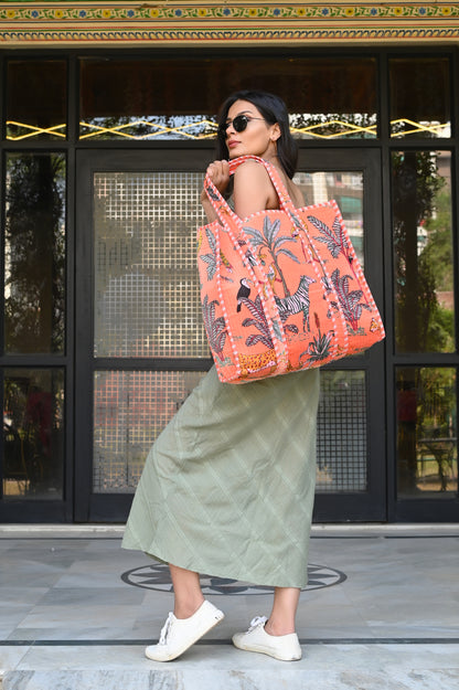 The Jungle Tote in Velvet