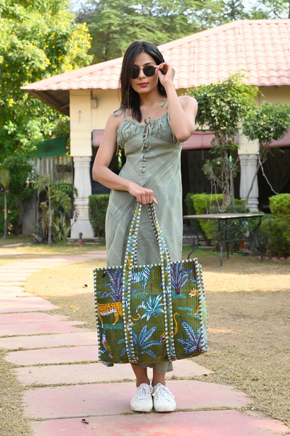 The Jungle Tote in Velvet